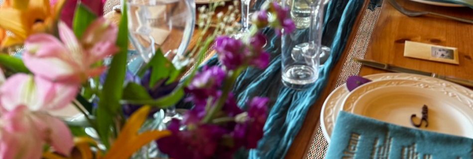 how to add colour to your tipi wedding without clashing
